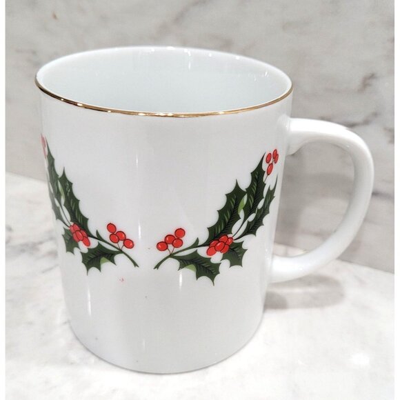 Christmas Holly Fine Porcelain Mug with Gold Rim & Holly Berry Design 10 FL oz - Picture 3 of 7